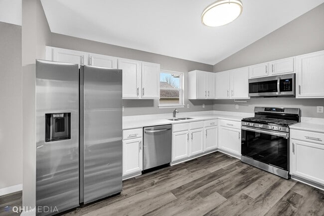 Building Photo - 1218 W 85th Ave