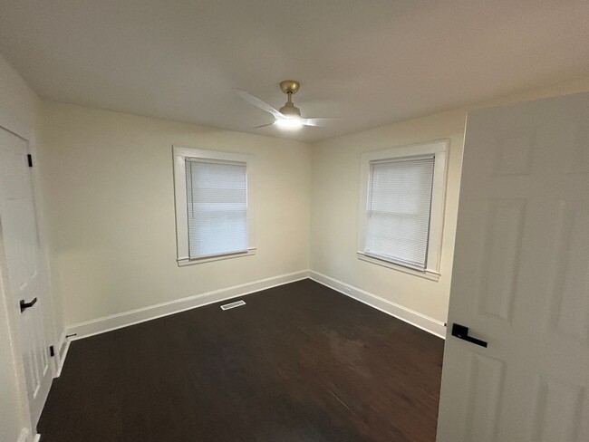 Building Photo - Available Soon! Ardmore WS, 4 Bedroom, 3 F...
