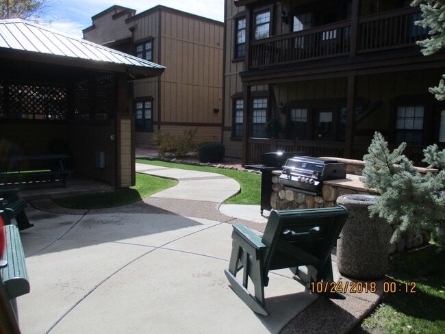 Building Photo - 2365 Quarter Horse Trl