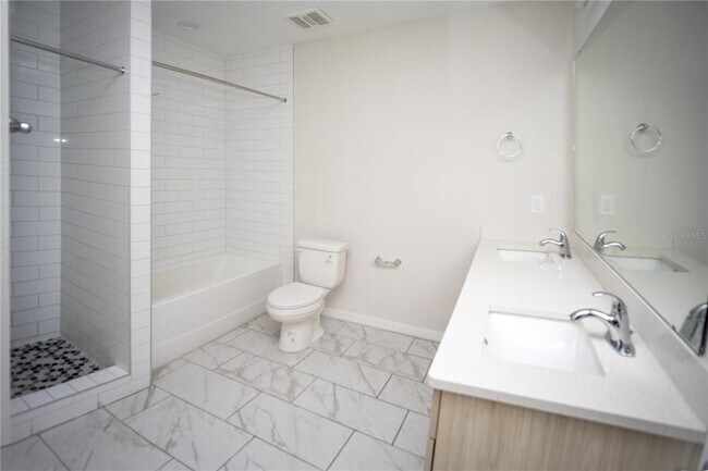 Building Photo - 2148 Penny Ln