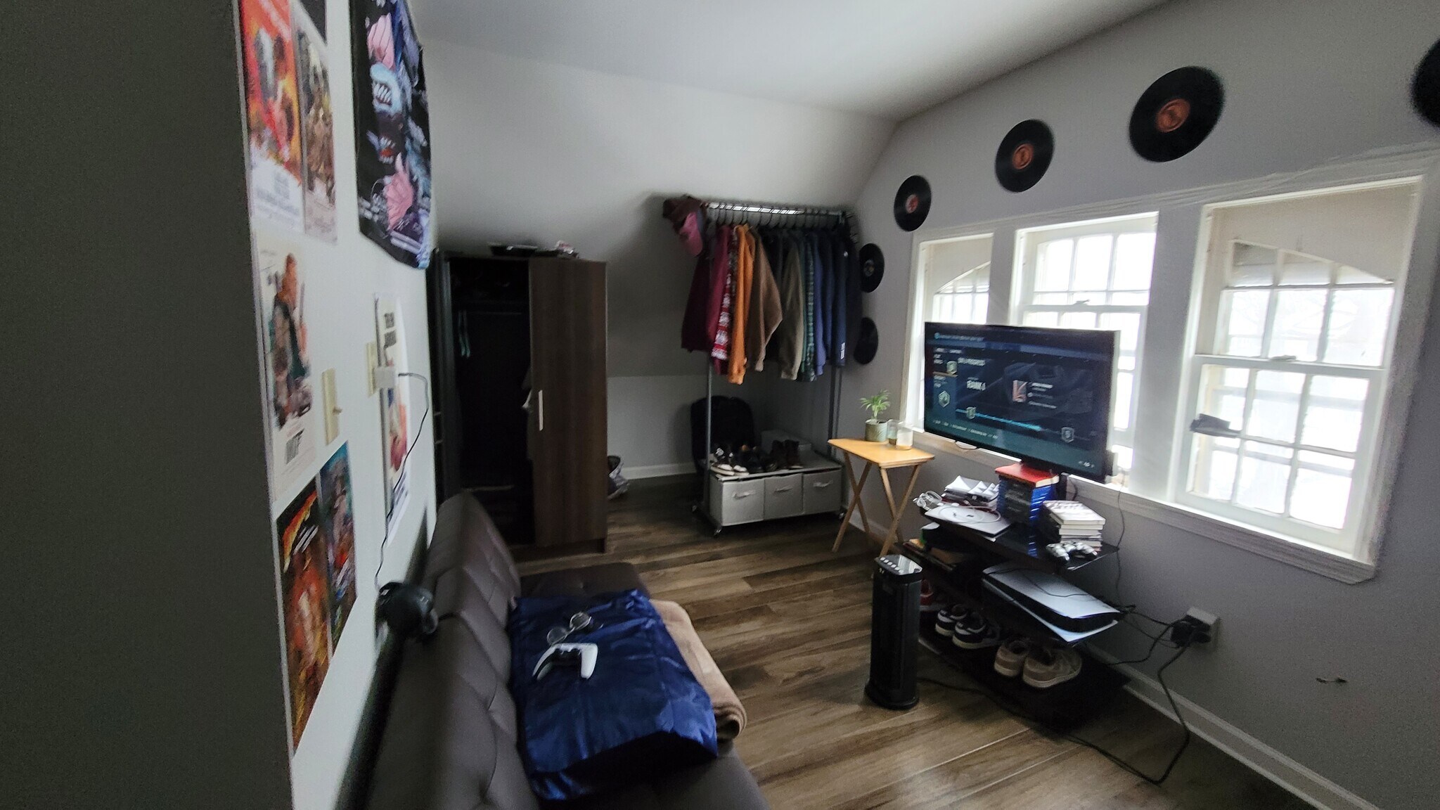 Building Photo - 3037 N. Downer Ave