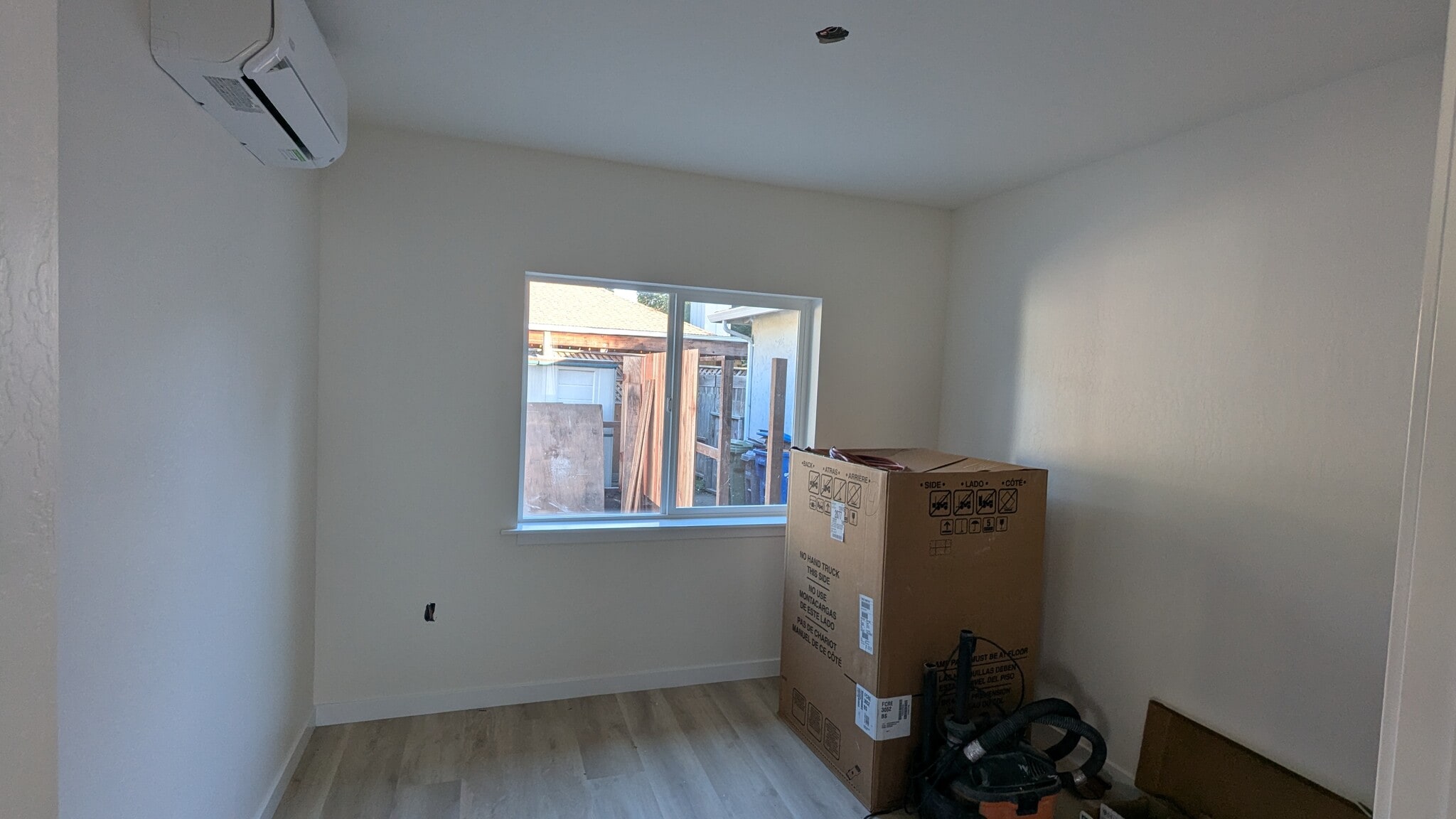 Bedroom - 1047 Brommer St