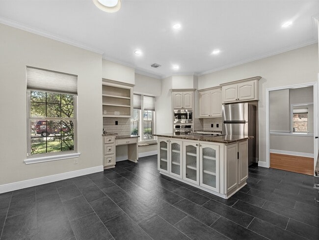 Building Photo - 2715 Penmere Ct