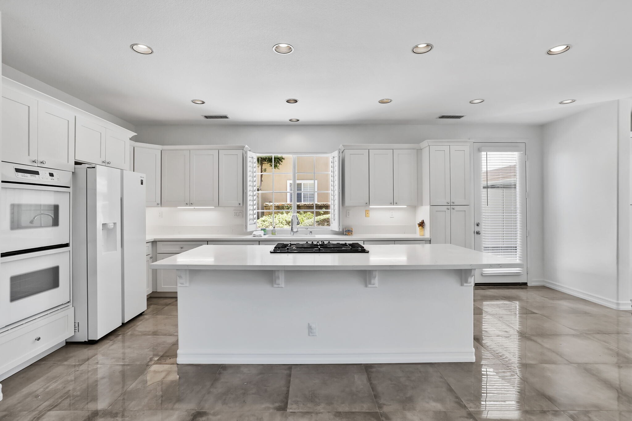 Building Photo - 5142 Pearce Dr