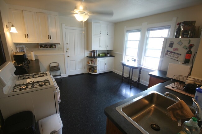 Building Photo - 2474 N Frederick Ave