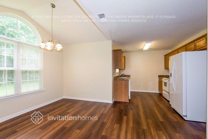 Building Photo - 163 Ashmont Dr