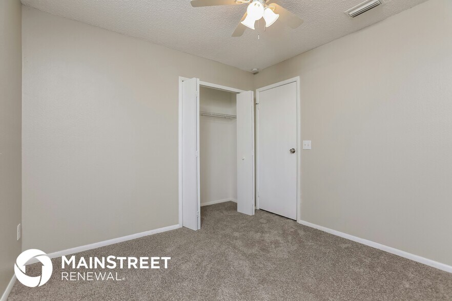 Building Photo - 10729 Satinwood Cir