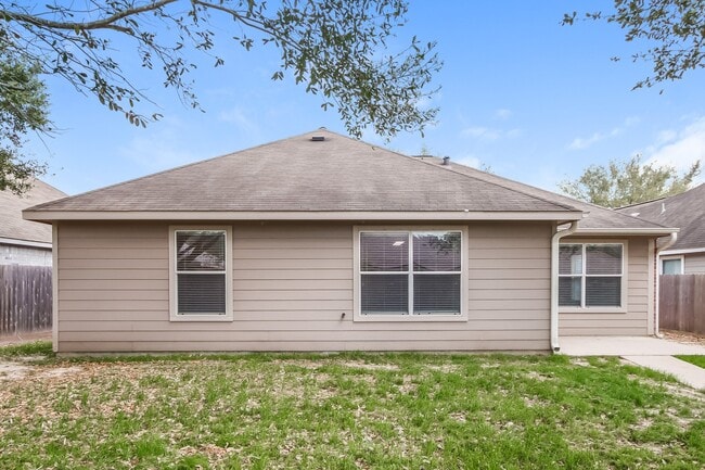 Building Photo - 308 Broken Pine Ct