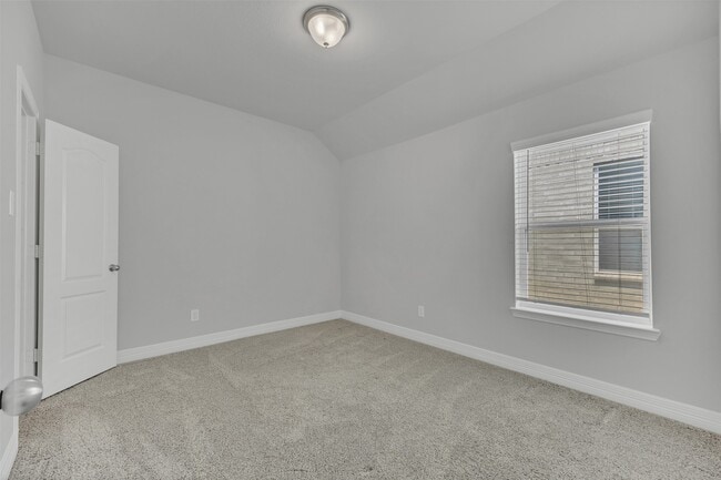 Building Photo - 22642 Rosebush Hl Rd