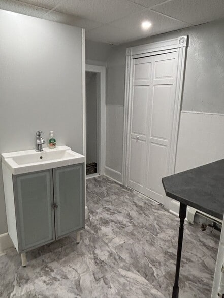 Bath View 1 - 48 Grove St