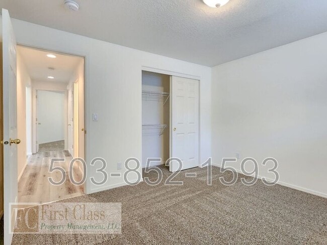Building Photo - 13156 SW MENLOR Ln