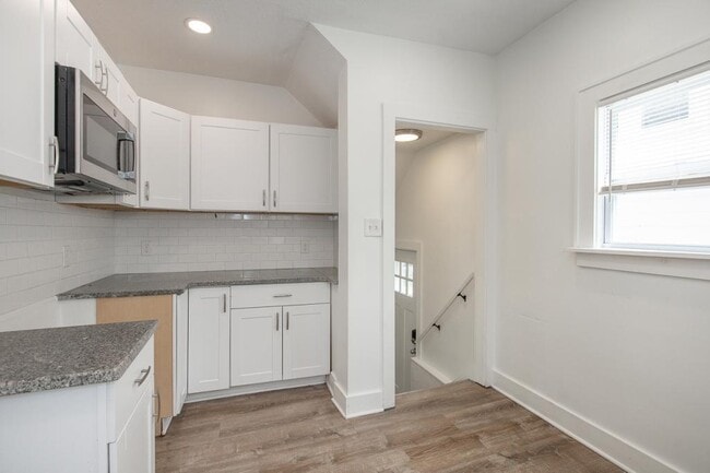 Building Photo - 1224 E 175th St