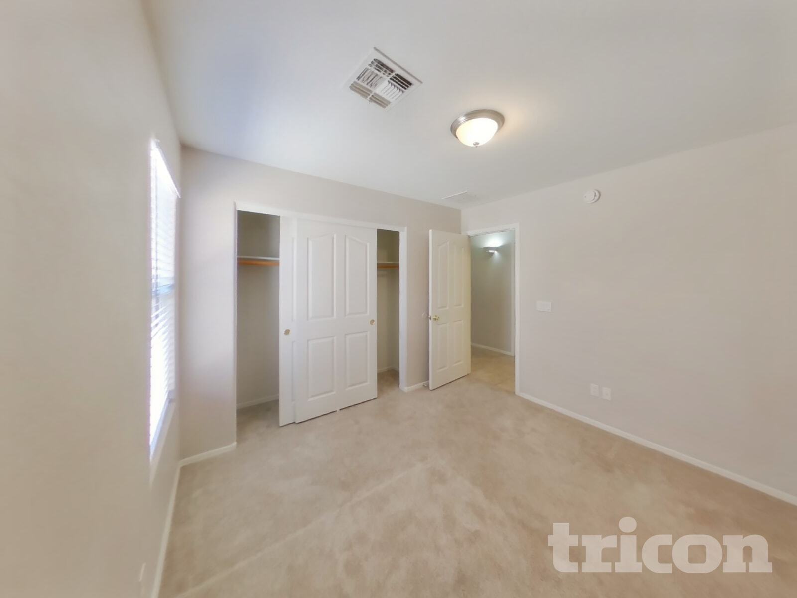Building Photo - 2013 W Allens Peak Dr