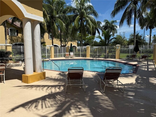 Building Photo - 8132 SW 17th Ct