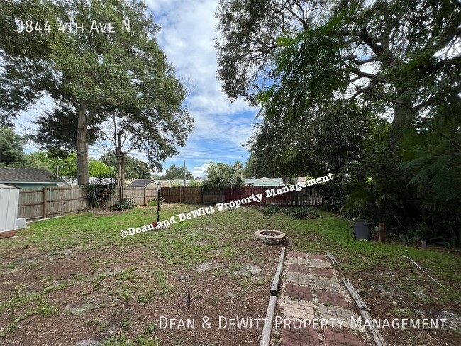 Building Photo - 3844 4th Ave N