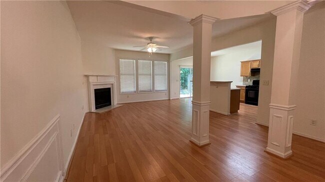 Building Photo - 2028 Ellison Way