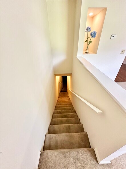 Building Photo - 805 Old Gray Station Rd