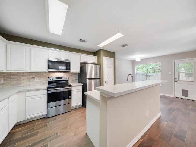 Building Photo - 167 Anise Tree Pl