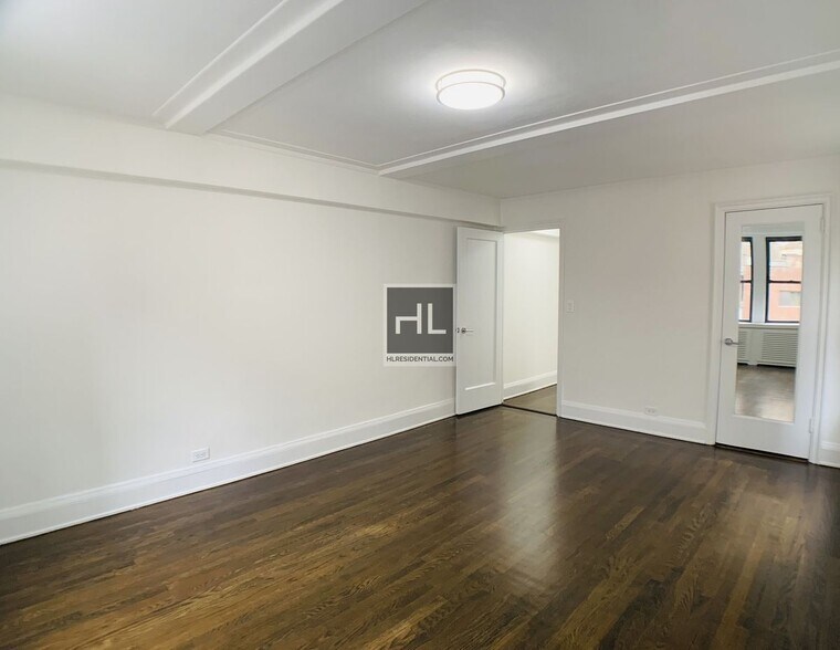 Building Photo - FLEX 3 BED IN MURRAY HILL