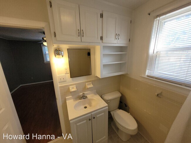 Building Photo - 4 br, 2 bath House - 106 Gee Street