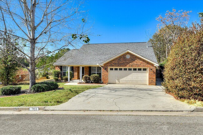 Building Photo - 703 Cannock Loop