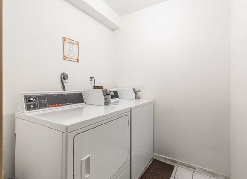 Building Photo - 10 Palisade Ave