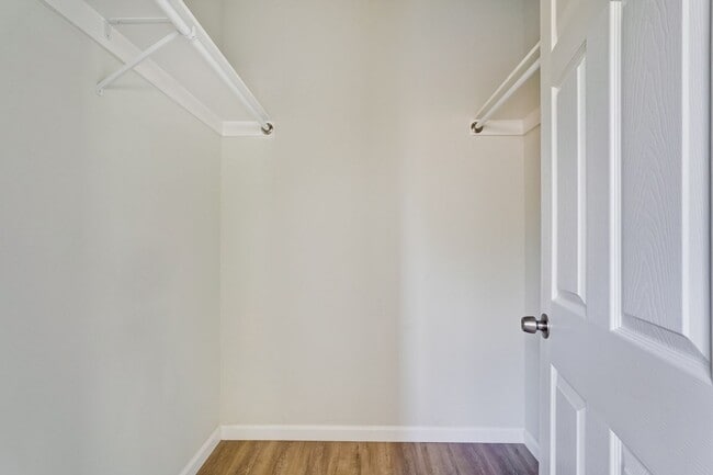 Building Photo - Excellent 2 bed 1 Bath ADU
