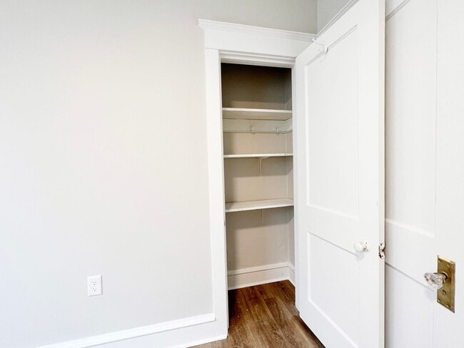 Building Photo - 193-197 E Lancaster Ave