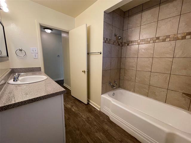 Building Photo - 4616 Fawn Dr