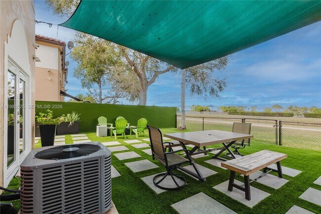 Building Photo - 12735 SW 49th Ct