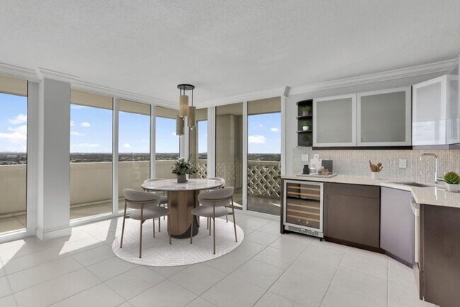 Building Photo - 1200 S Ocean Blvd