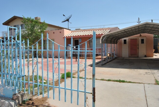 Building Photo - 309 Ramona Ave
