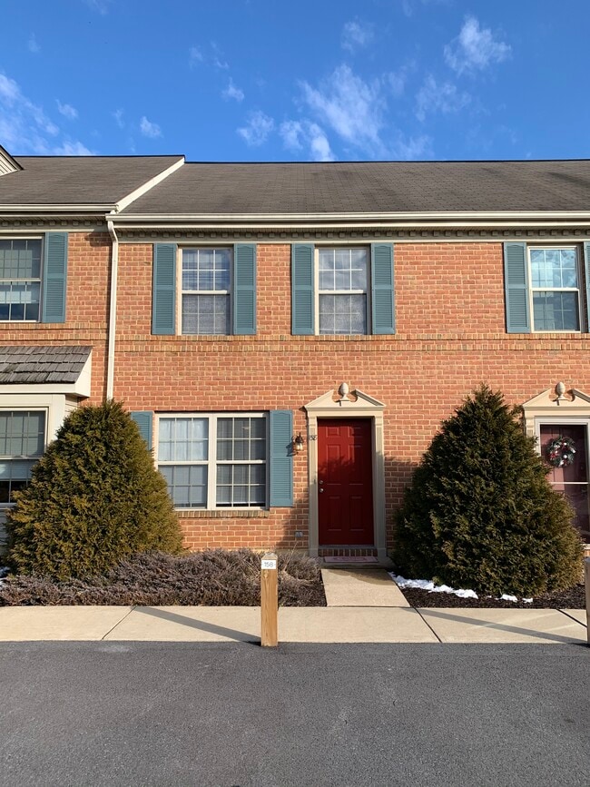 Building Photo - 158 Melrose Ln