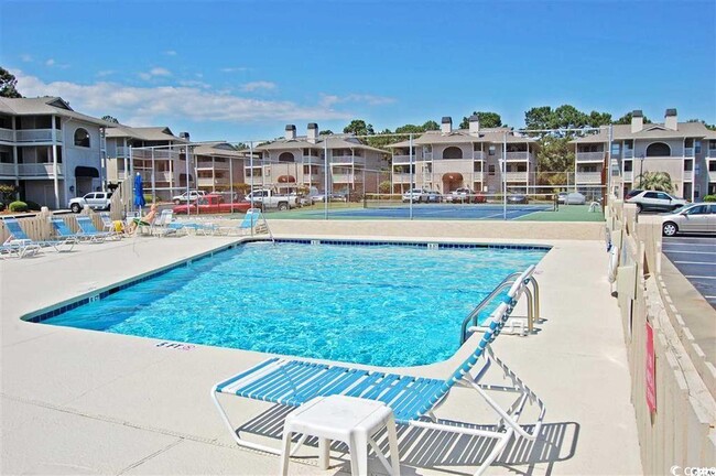 Building Photo - 4230 Pinehurst Cir