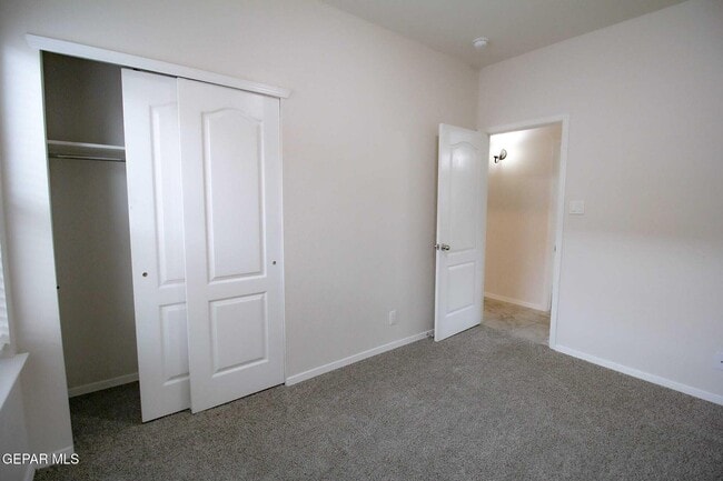 Building Photo - 13276 Emerald Isle St