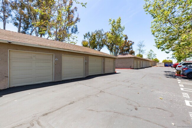Building Photo - 663 Diamond Way