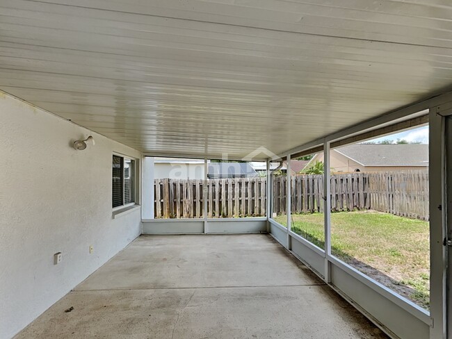Building Photo - 12822 Lake Vista Dr