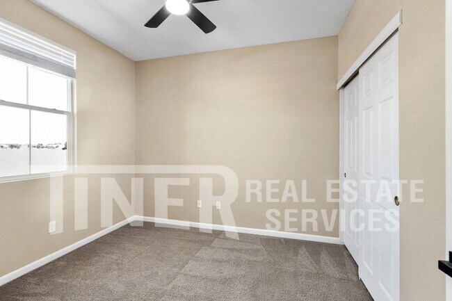 Building Photo - 2371 Snowberry Cir