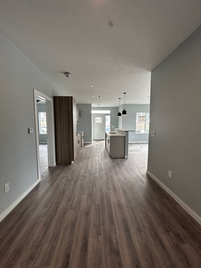 Building Photo - Mile High Investments (2724 Silver St.)