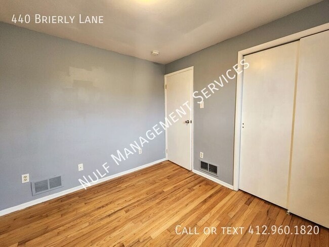 Building Photo - 440 Brierly Ln