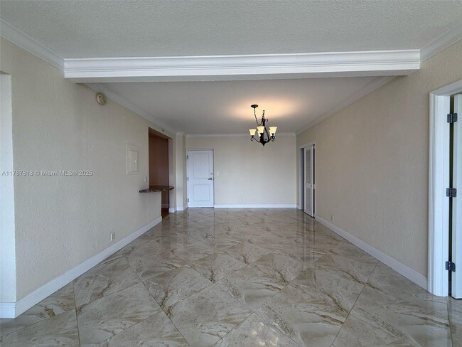 Building Photo - 401 69th St