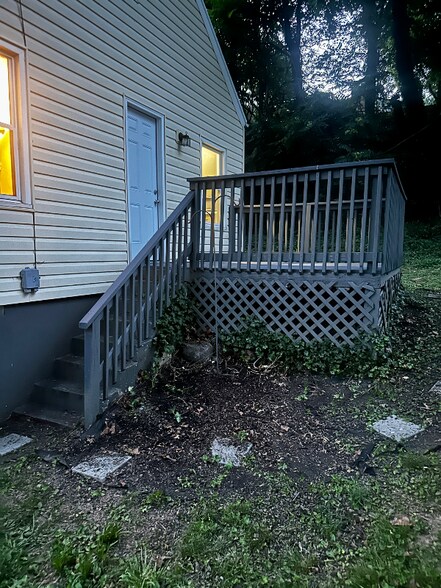 Building Photo - 2643 Lansing Dr SW