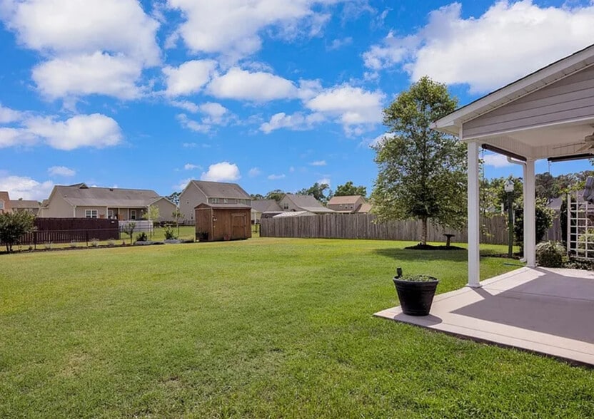 Backyard - 4035 Pleasantburg Dr