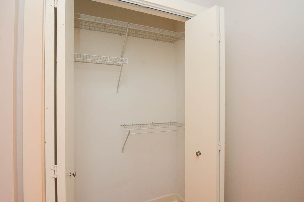 Building Photo - 2425 N Kedzie Blvd