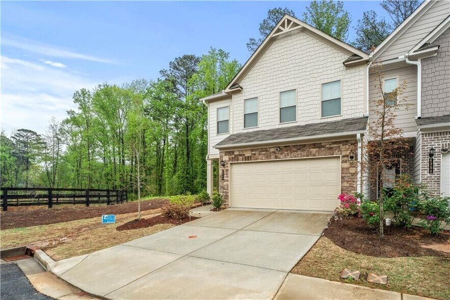 Building Photo - 4346 Ava Oak Ln