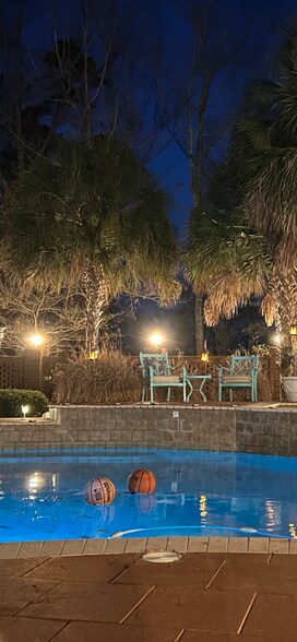 Building Photo - 403 Prestwick Dr