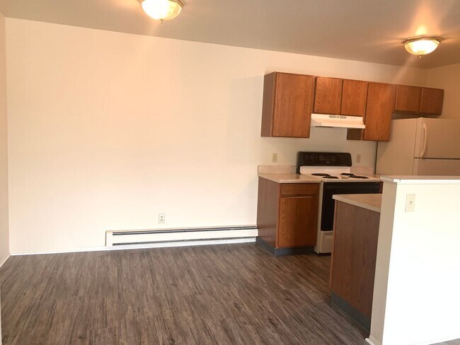 Building Photo - Spacious Two Bedroom Apartment! Sparta Sch...