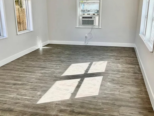 Building Photo - 3355 SW 23rd Terrace