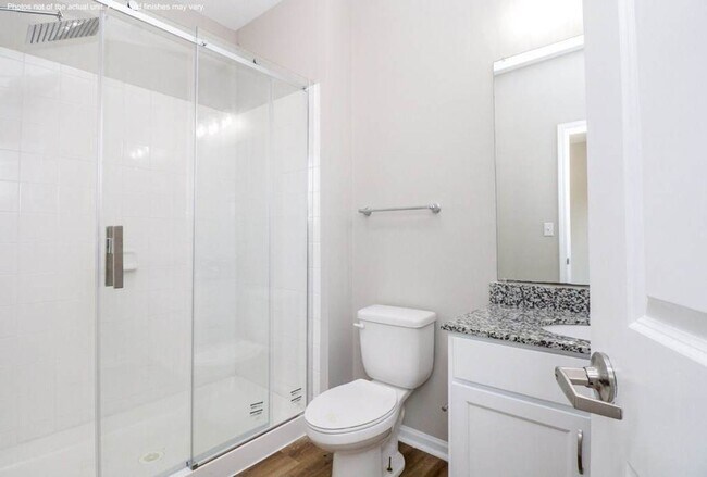 Building Photo - 4 bed 4 bath rental in Rowandale with all utilities included!