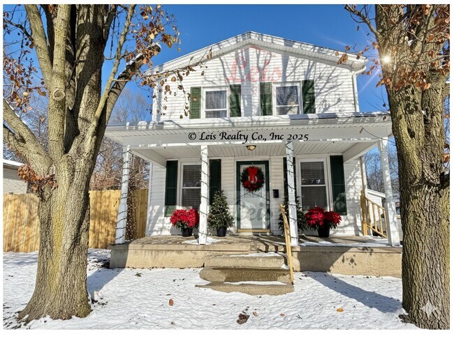 Primary Photo - 519 W Market St